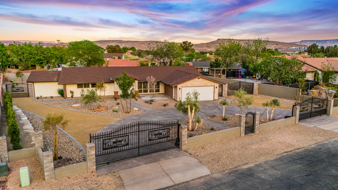 3407 S Comanche RD St George, UT 84790 home for sale, MLS#25-267157 - Erika Rogers Photo 30