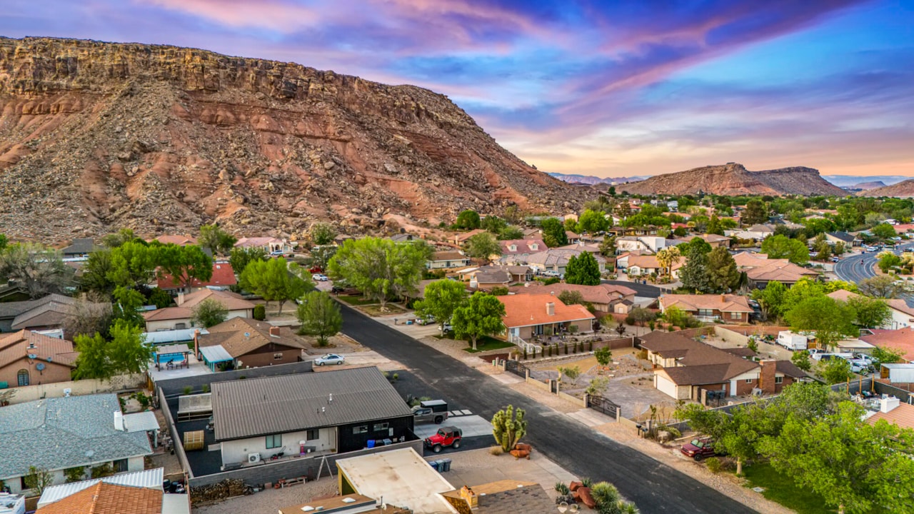 3407 S Comanche RD St George, UT 84790 home for sale, MLS#25-267157 - Erika Rogers Photo 31