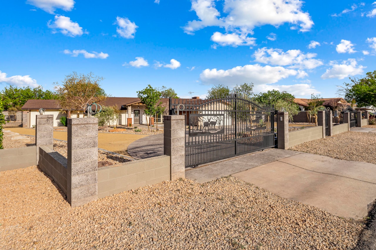 3407 S Comanche RD St George, UT 84790 home for sale, MLS#25-267157 - Erika Rogers Photo 32