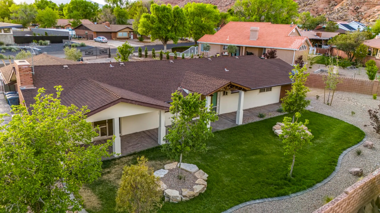 3407 S Comanche RD St George, UT 84790 home for sale, MLS#25-267157 - Erika Rogers Photo 34