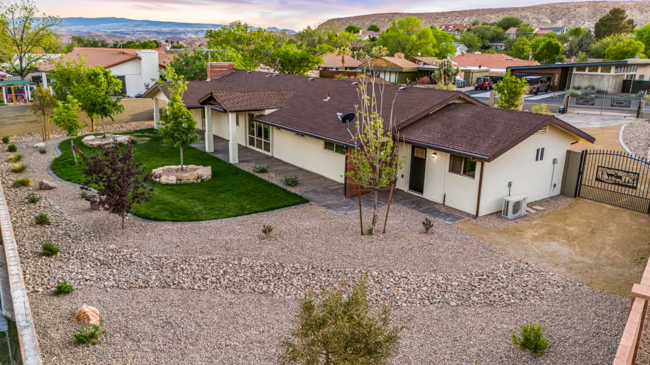 3407 S Comanche RD St George, UT 84790 home for sale, MLS#25-267157 - Erika Rogers Photo 39