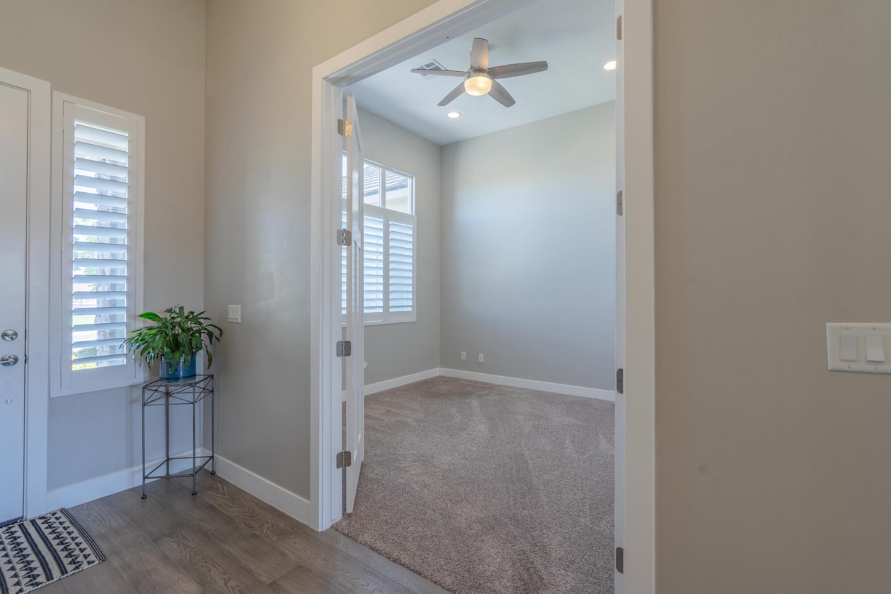 3080 E Rimrunner DR St George, UT 84790 home for sale, MLS#25-267161 - Erika Rogers Photo 7