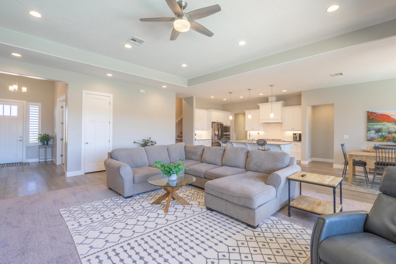 3080 E Rimrunner DR St George, UT 84790 home for sale, MLS#25-267161 - Erika Rogers Photo 10