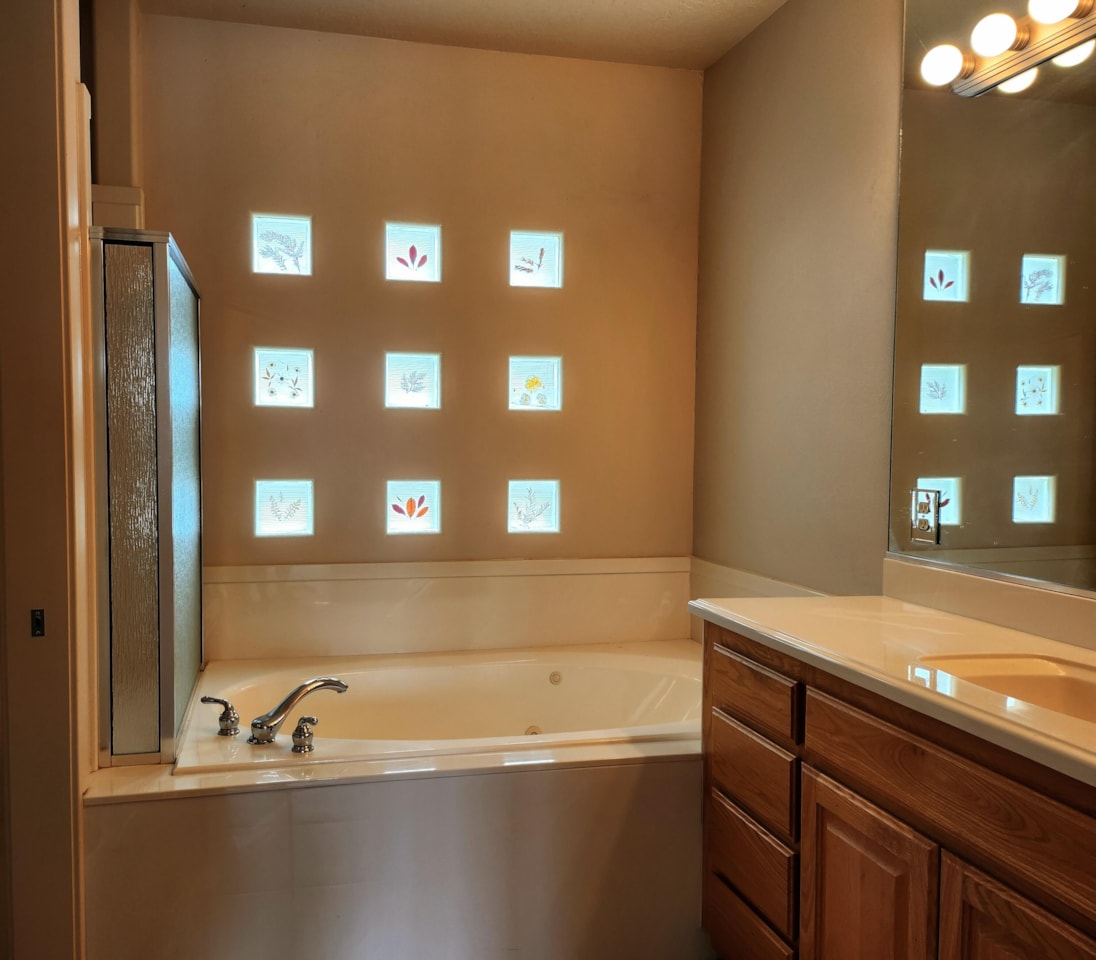 225 N Country Lane #5 St George, UT 84770 condo for sale, MLS#25-262772 - Erika Rogers Photo 10