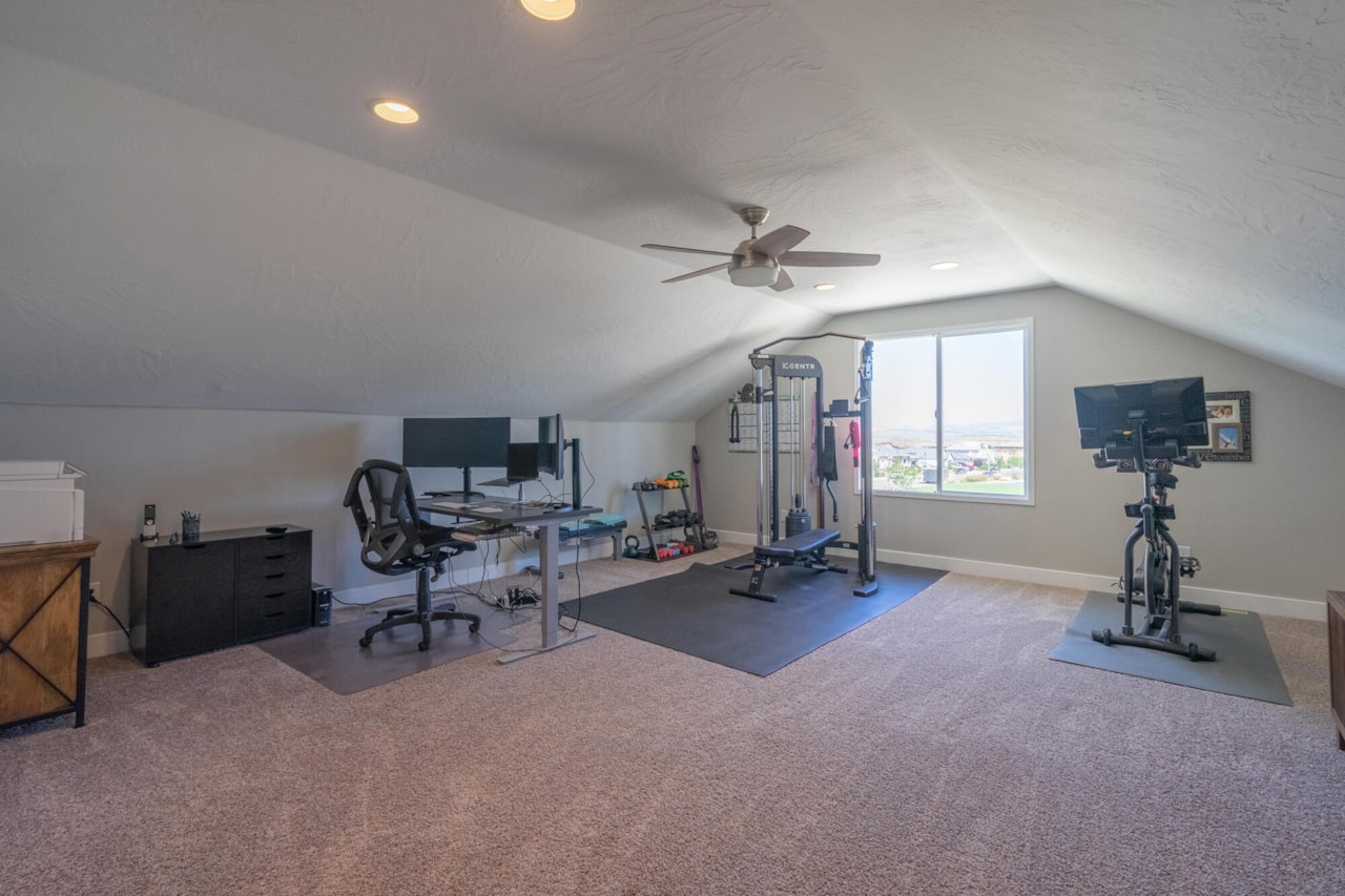 3080 E Rimrunner DR St George, UT 84790 home for sale, MLS#25-267161 - Erika Rogers Photo 31