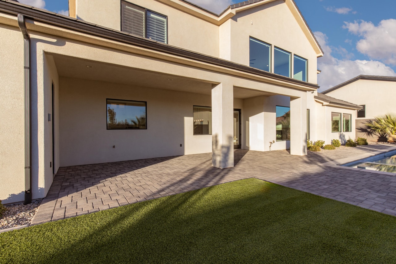 624 E Pine ST Washington, UT 84780 home for sale, MLS#25-266988 - Erika Rogers Photo 8