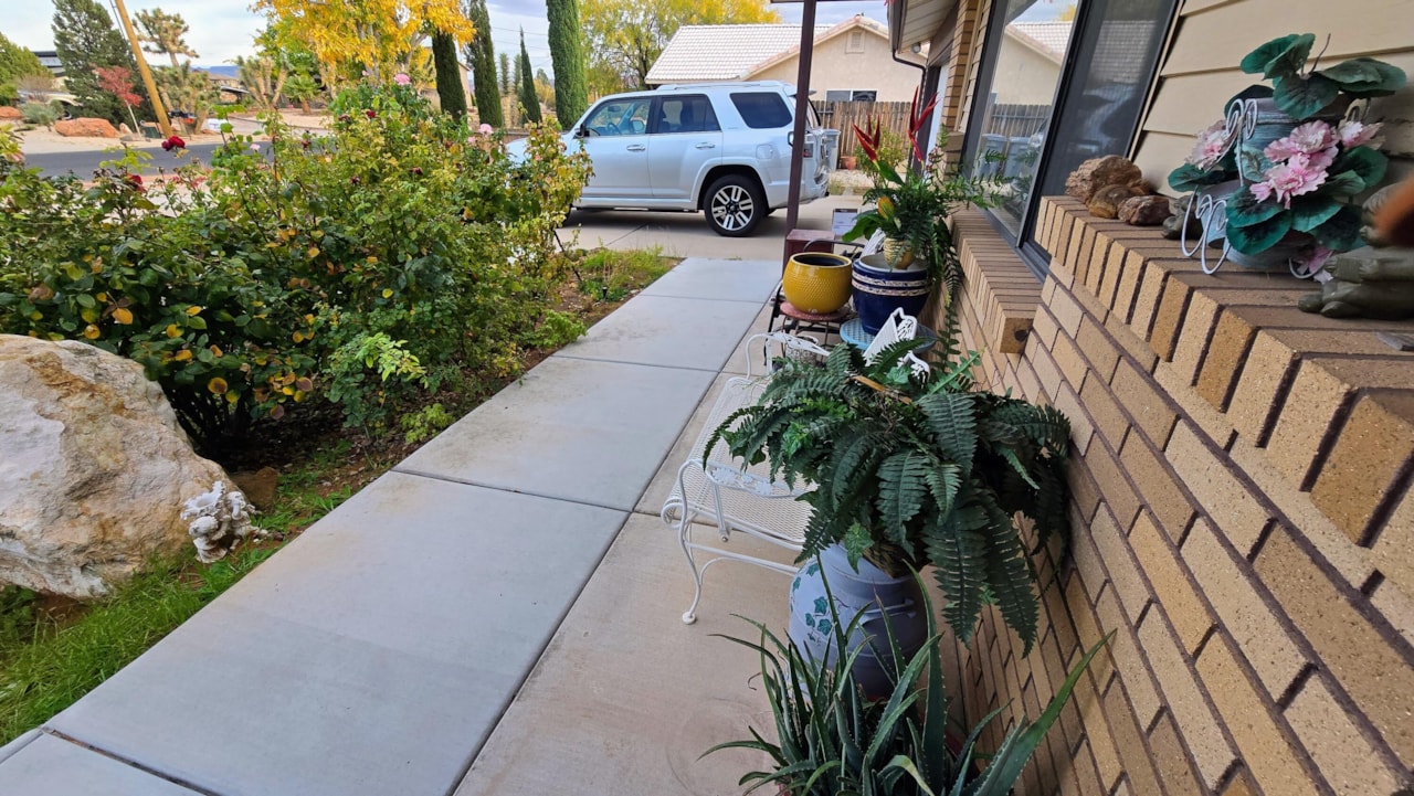 651 N Quail Ridge DR Washington, UT 84780 home for sale, MLS#25-267175 - Erika Rogers Photo 3