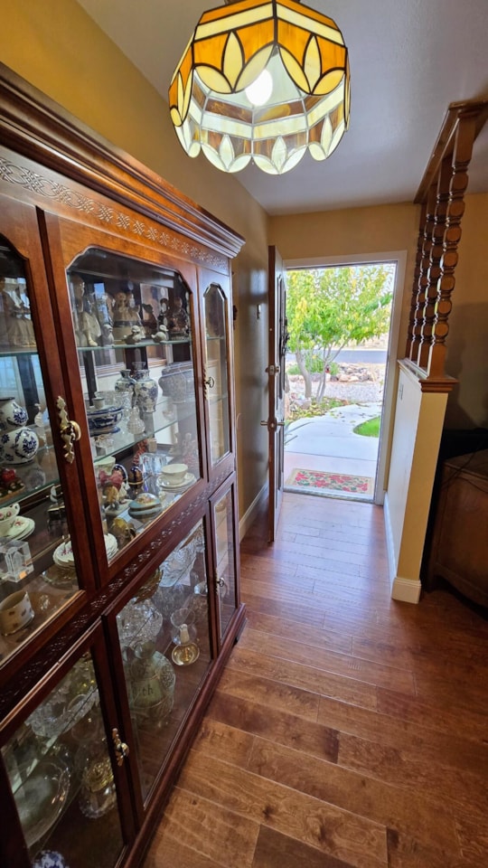 651 N Quail Ridge DR Washington, UT 84780 home for sale, MLS#25-267175 - Erika Rogers Photo 4