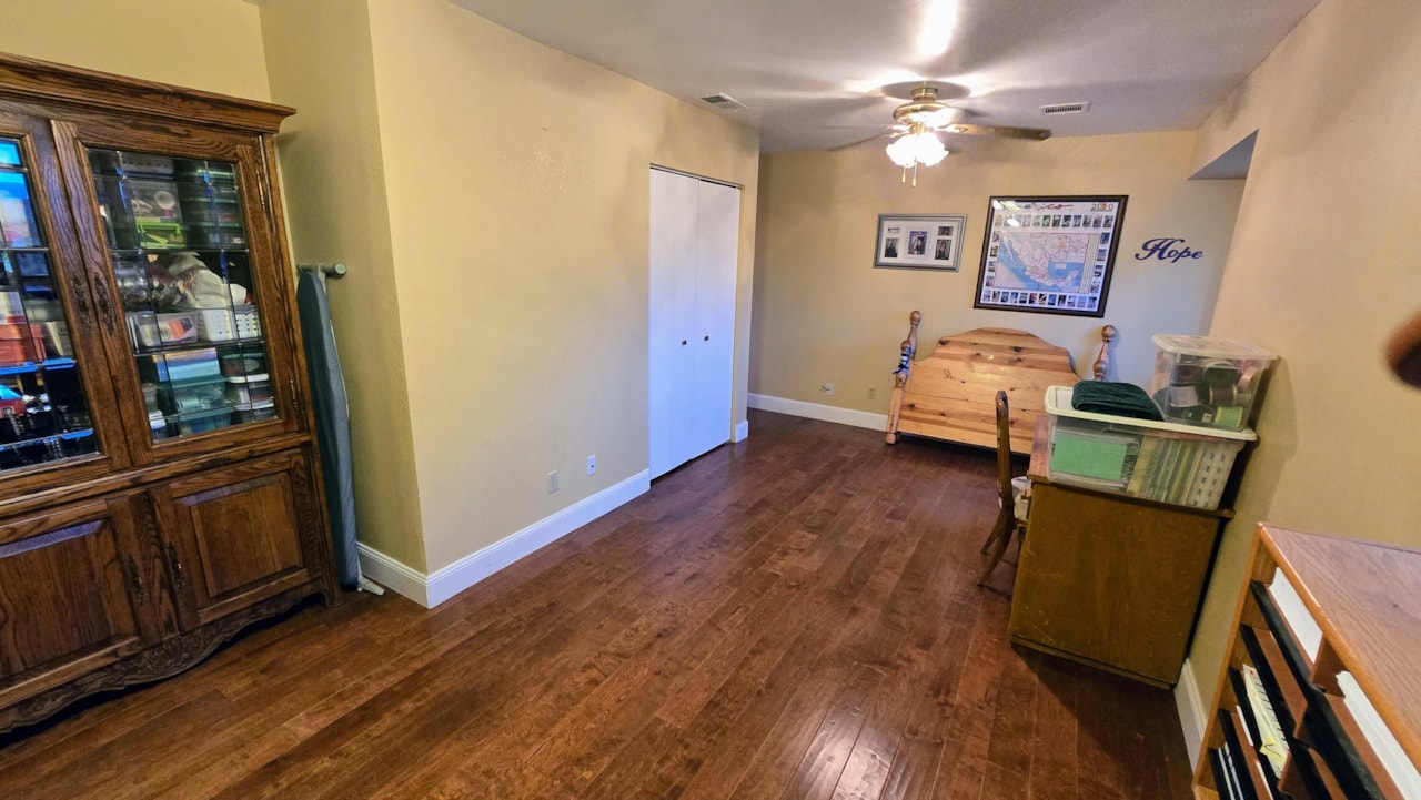 651 N Quail Ridge DR Washington, UT 84780 home for sale, MLS#25-267175 - Erika Rogers Photo 9