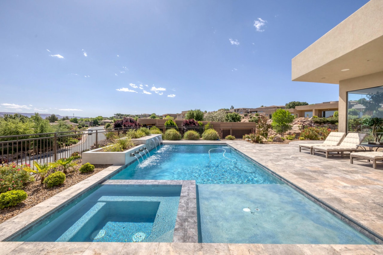 1648 S Quartz DR St George, UT 84790 home for sale, MLS#25-267190 - Erika Rogers Photo 4