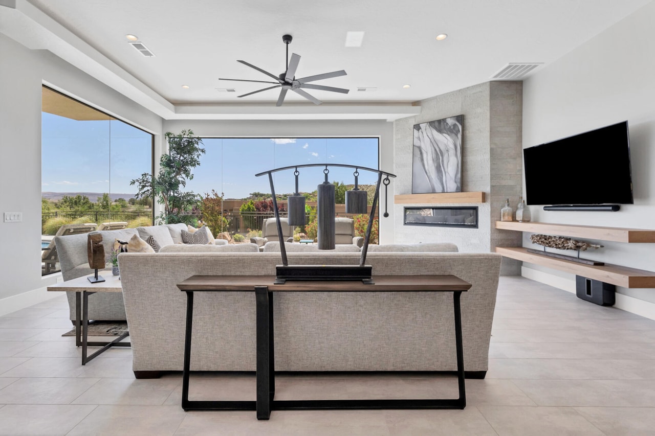 1648 S Quartz DR St George, UT 84790 home for sale, MLS#25-267190 - Erika Rogers Photo 11