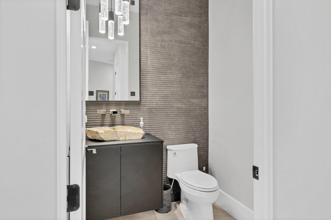 1648 S Quartz DR St George, UT 84790 home for sale, MLS#25-267190 - Erika Rogers Photo 47