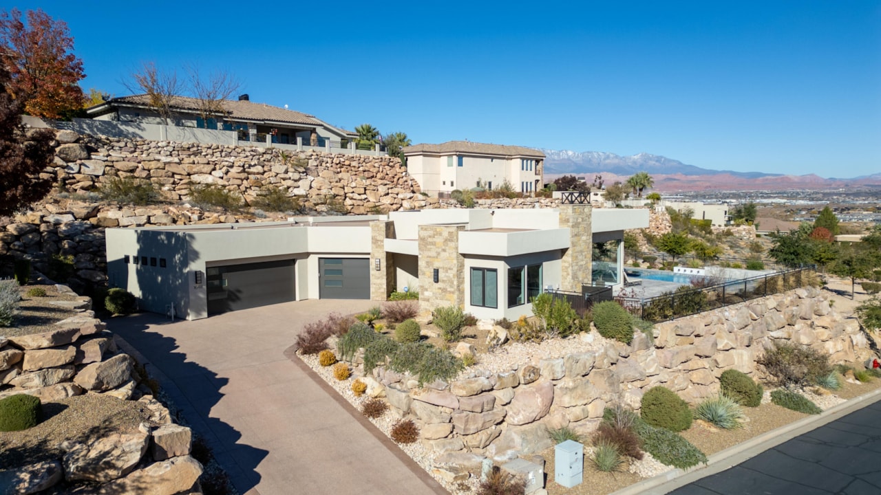 1648 S Quartz DR St George, UT 84790 home for sale, MLS#25-267190 - Erika Rogers Photo 63