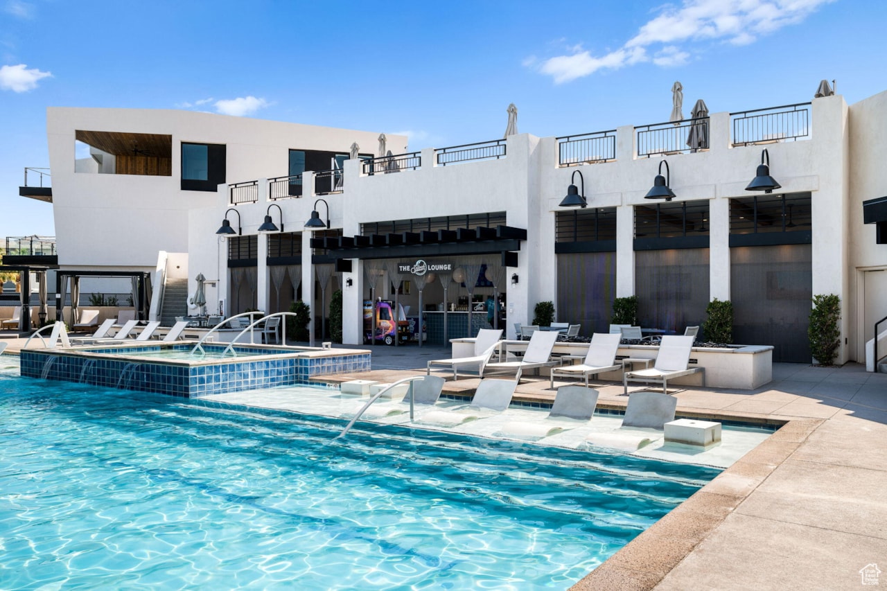 710 W Akoya Pearl ST #84 St George, UT 84790 home for sale, MLS#25-267194 - Erika Rogers Photo 23