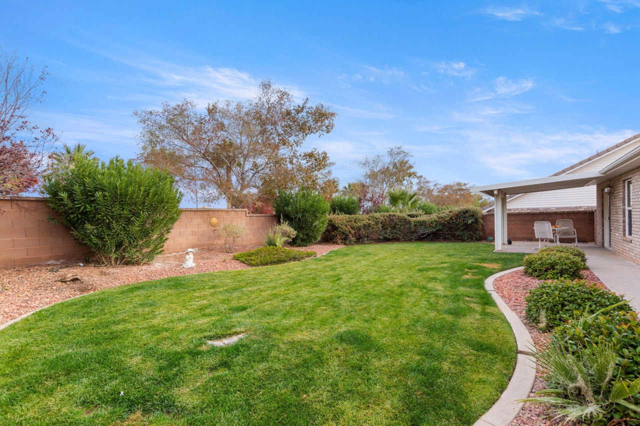 145 N Mall #35 St George, UT 84790 home for sale, MLS#25-267221 - Erika Rogers Photo 19