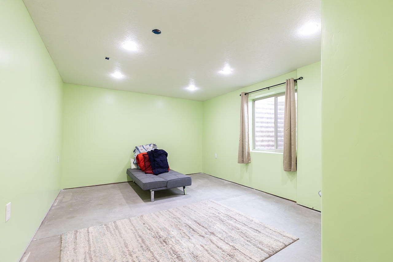 2101 E Ravine Rd RD Enoch, UT 84721 home for sale, MLS#25-267223 - Erika Rogers Photo 21