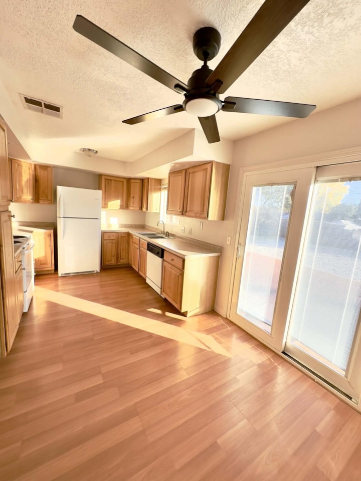 1811 W 1300  N St George, UT 84770 home for sale, MLS#25-267089 - Erika Rogers Photo 2