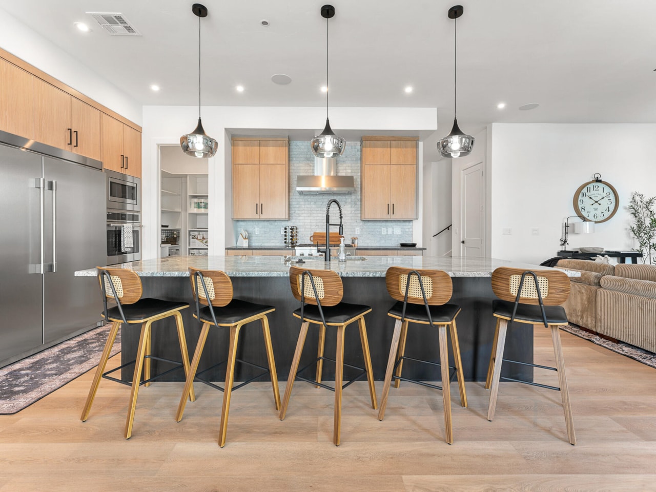 780 W Akoya Pearl ST St George, UT 84790 home for sale, MLS#25-267218 - Erika Rogers Photo 8