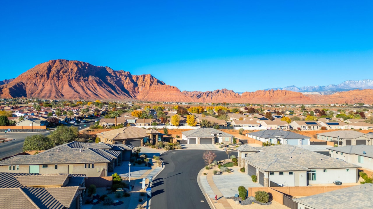 2872 N Kenzies Way Santa Clara, UT 84765 home for sale, MLS#25-267229 - Erika Rogers Photo 12