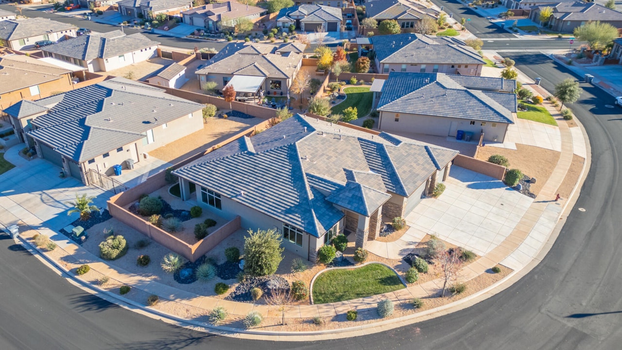 2872 N Kenzies Way Santa Clara, UT 84765 home for sale, MLS#25-267229 - Erika Rogers Photo 13