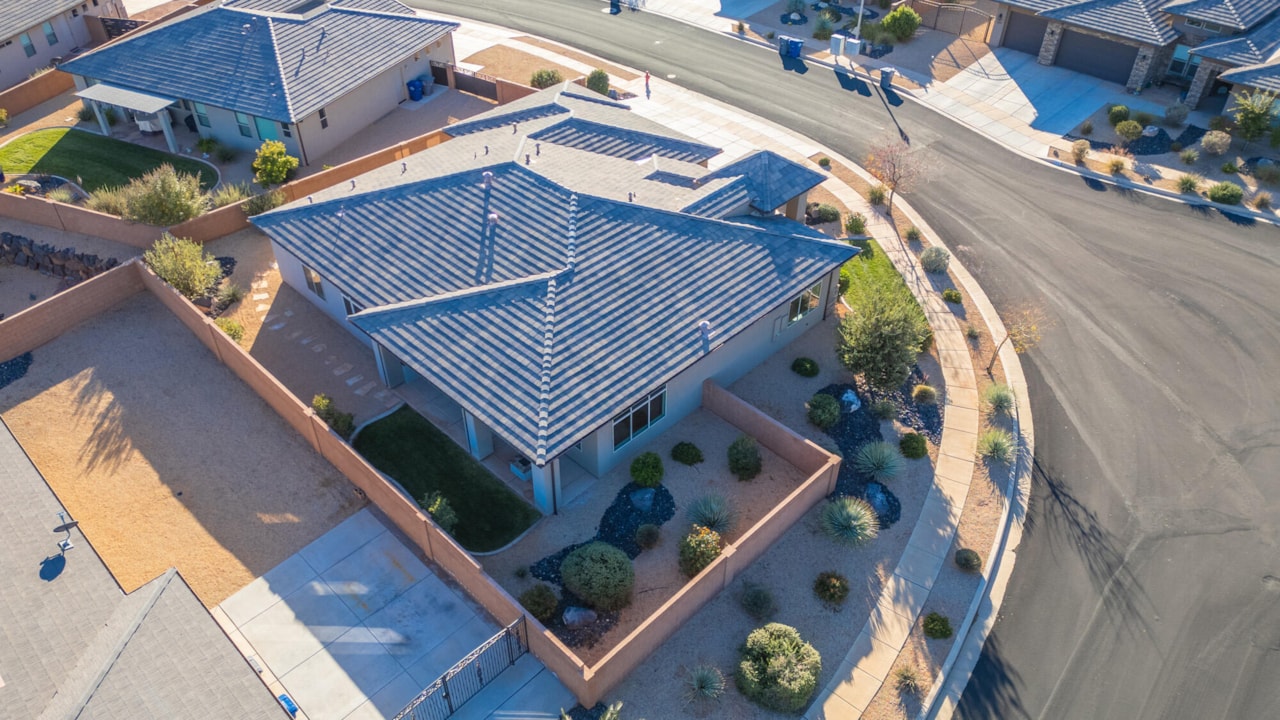 2872 N Kenzies Way Santa Clara, UT 84765 home for sale, MLS#25-267229 - Erika Rogers Photo 14