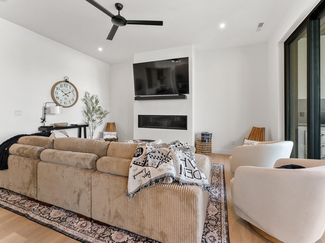 780 W Akoya Pearl ST St George, UT 84790 home for sale, MLS#25-267218 - Erika Rogers Photo 11