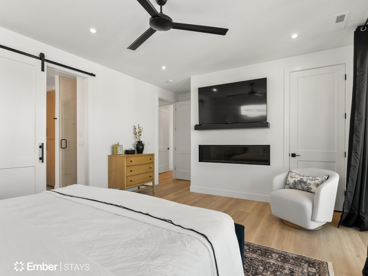 780 W Akoya Pearl ST St George, UT 84790 home for sale, MLS#25-267218 - Erika Rogers Photo 14