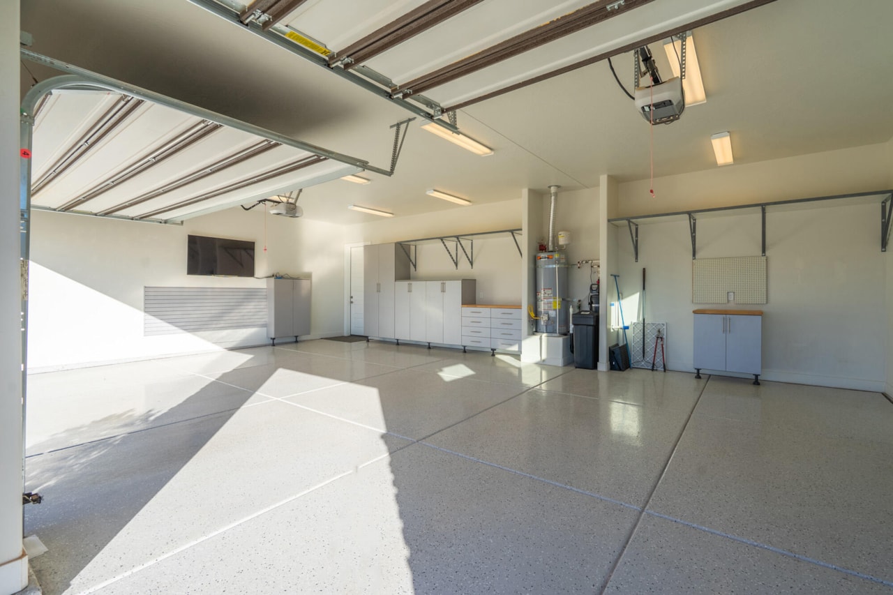 2872 N Kenzies Way Santa Clara, UT 84765 home for sale, MLS#25-267229 - Erika Rogers Photo 18