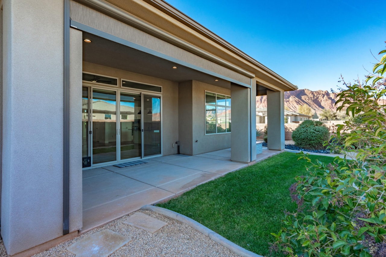 2872 N Kenzies Way Santa Clara, UT 84765 home for sale, MLS#25-267229 - Erika Rogers Photo 73