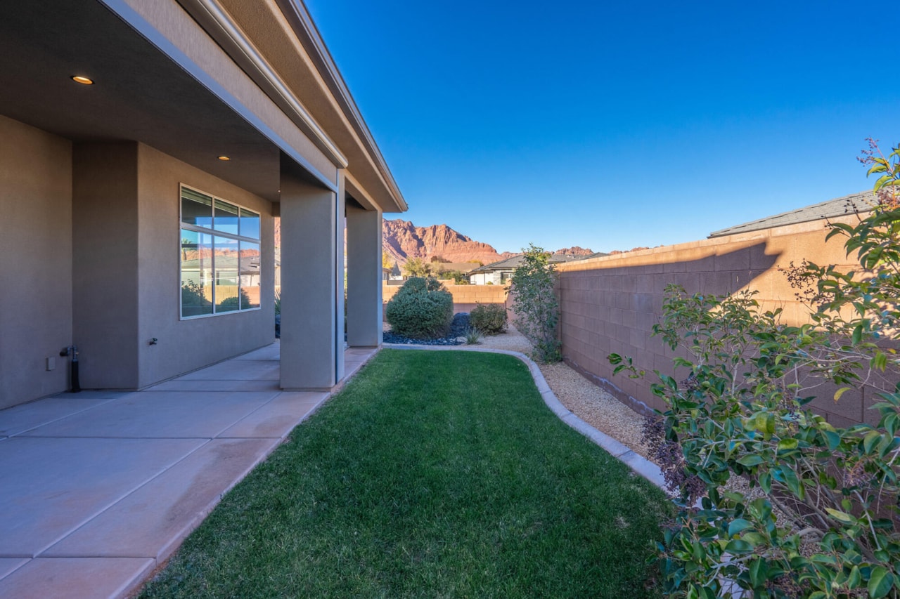 2872 N Kenzies Way Santa Clara, UT 84765 home for sale, MLS#25-267229 - Erika Rogers Photo 74