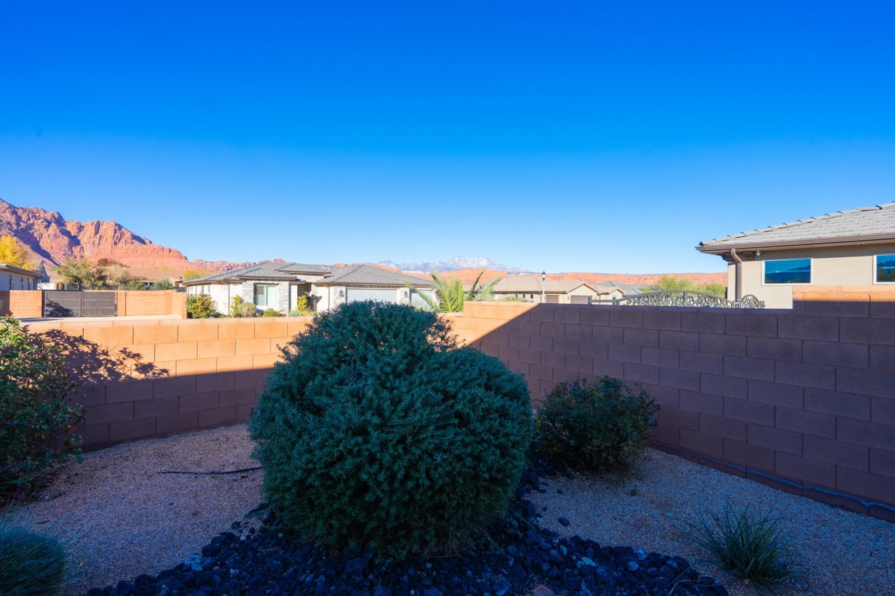 2872 N Kenzies Way Santa Clara, UT 84765 home for sale, MLS#25-267229 - Erika Rogers Photo 79