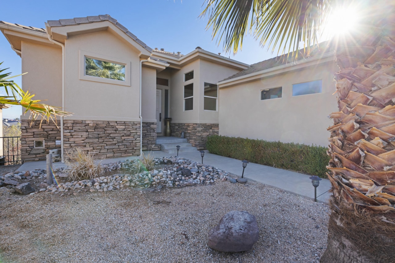 221 N Emeraud #11 St George, UT 84770 home for sale, MLS#25-267241 - Erika Rogers Photo 2