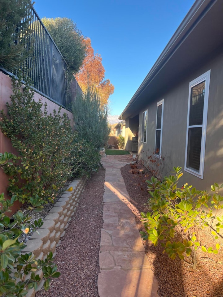 554 S Rainier DR St George, UT 84770 home for sale, MLS#25-267198 - Erika Rogers Photo 45