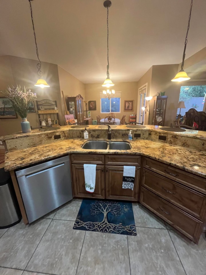 554 S Rainier DR St George, UT 84770 home for sale, MLS#25-267198 - Erika Rogers Photo 19