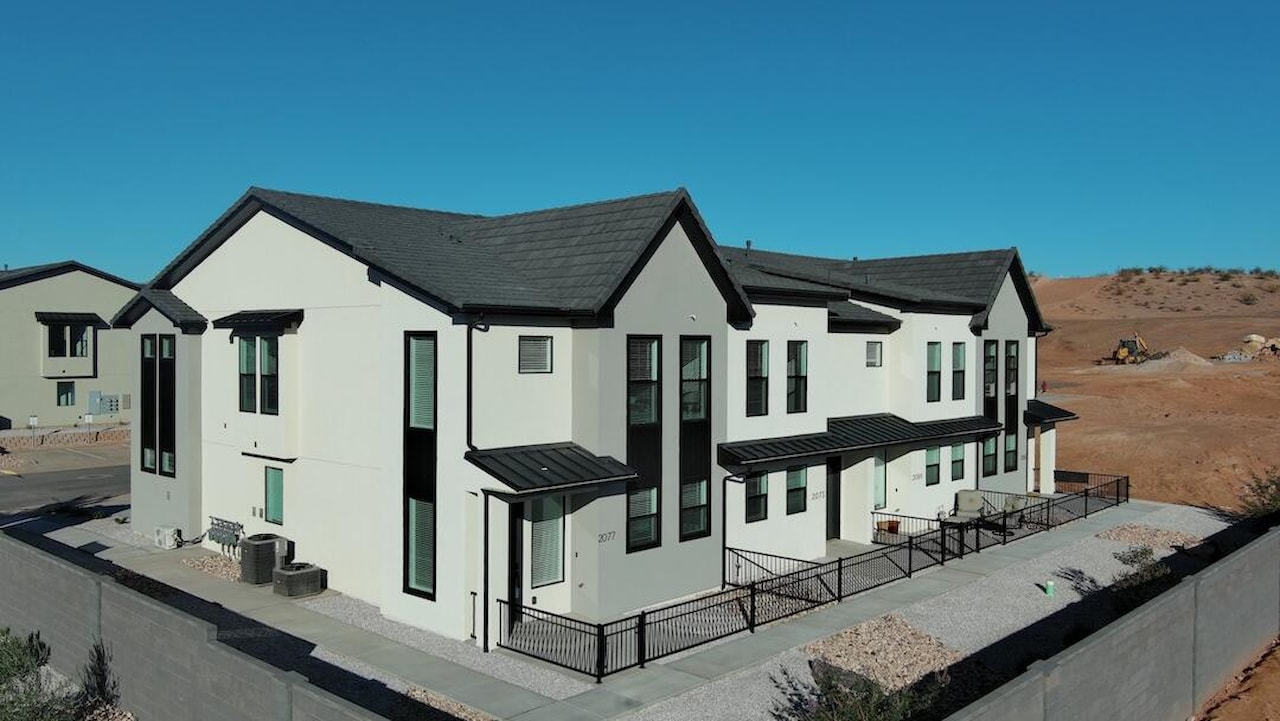 1058 W Albertine LN St George, UT 84770 home for sale, MLS#25-267242 - Erika Rogers