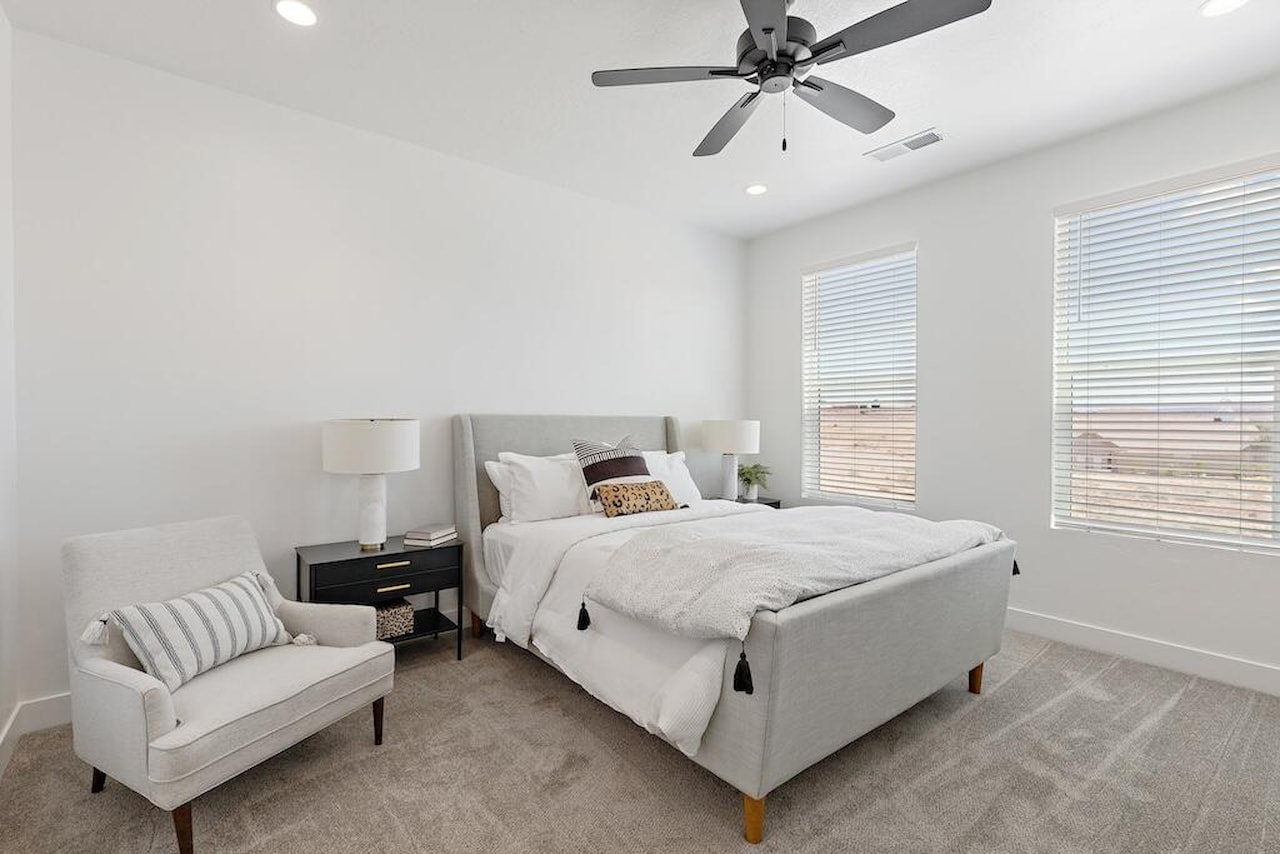 1058 W Albertine LN St George, UT 84770 home for sale, MLS#25-267242 - Erika Rogers Photo 19