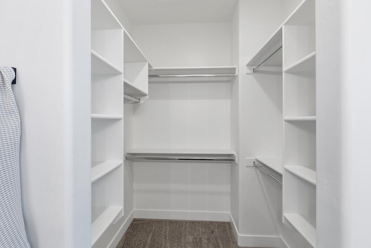 1058 W Albertine LN St George, UT 84770 home for sale, MLS#25-267242 - Erika Rogers Photo 24