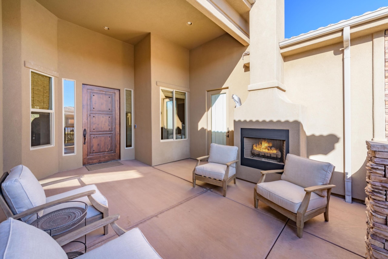 319 N Lost Creek DR St George, UT 84770 home for sale, MLS#25-266208 - Erika Rogers Photo 3