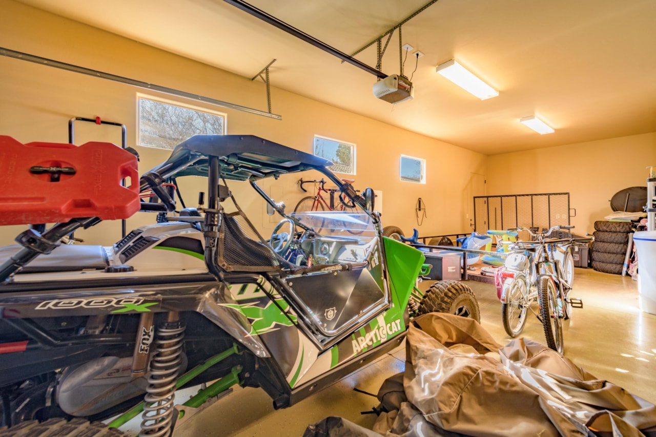 319 N Lost Creek DR St George, UT 84770 home for sale, MLS#25-266208 - Erika Rogers Photo 39