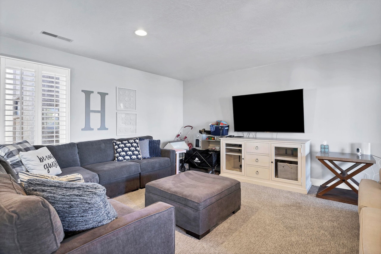 1845 W Canyon View #1502 St George, UT 84770 condo for sale, MLS#25-267249 - Erika Rogers Photo 4