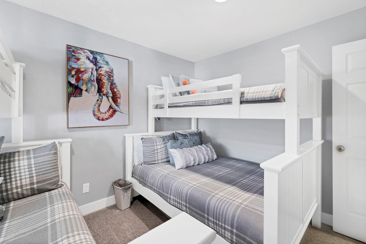 1845 W Canyon View #1502 St George, UT 84770 condo for sale, MLS#25-267249 - Erika Rogers Photo 17