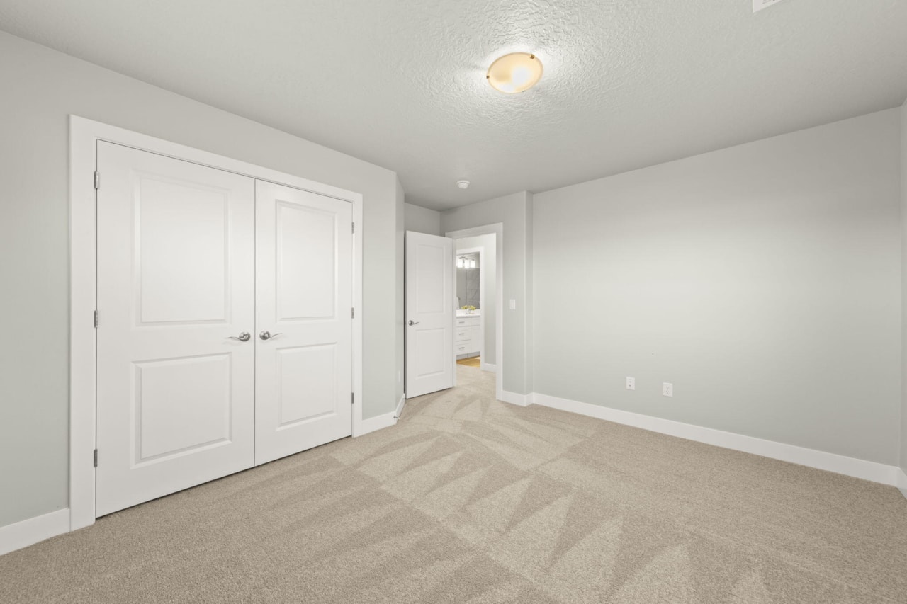 779 W 430  N Hurricane, UT 84737 home for sale, MLS#25-267247 - Erika Rogers Photo 14