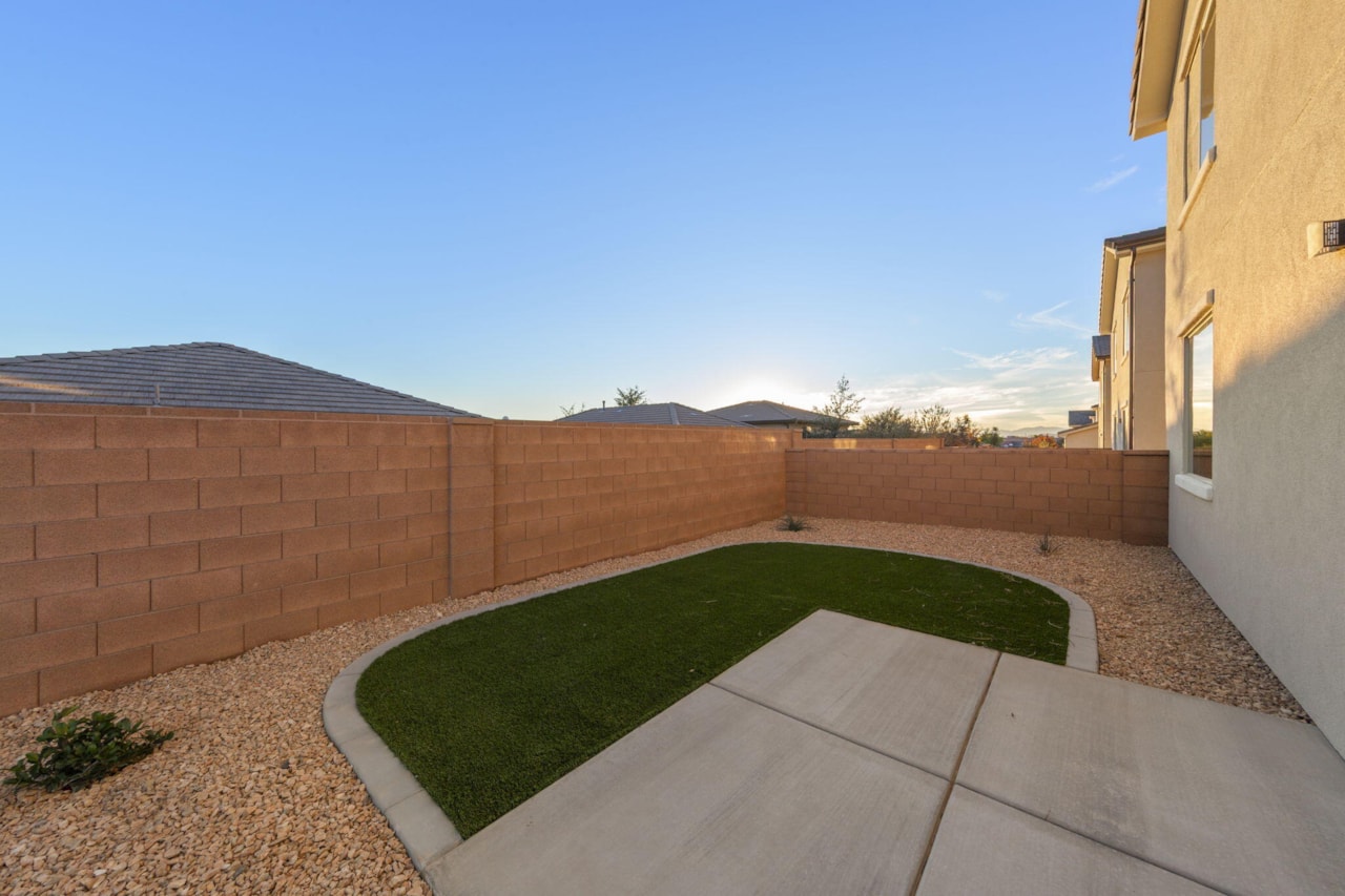 779 W 430  N Hurricane, UT 84737 home for sale, MLS#25-267247 - Erika Rogers Photo 20