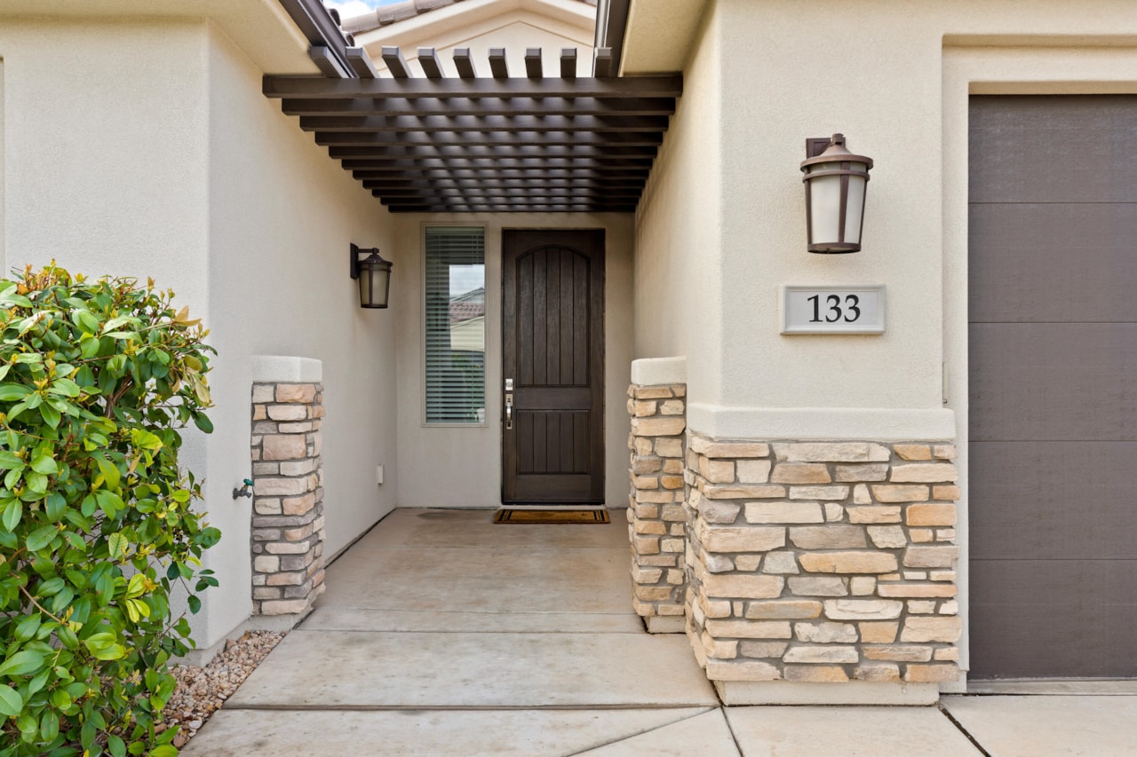 133 W White Pearl DR Washington, UT 84780 home for sale, MLS#25-264483 - Erika Rogers Photo 18