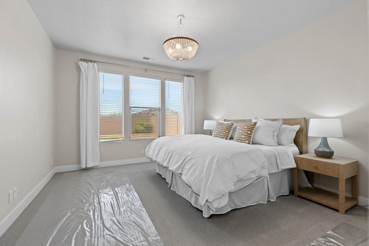 133 W White Pearl DR Washington, UT 84780 home for sale, MLS#25-264483 - Erika Rogers Photo 9