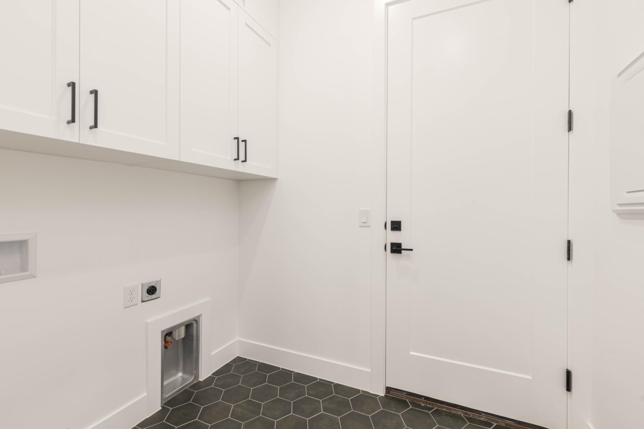 4063 E El Capitan Way St George, UT 84790 home for sale, MLS#25-267263 - Erika Rogers Photo 19