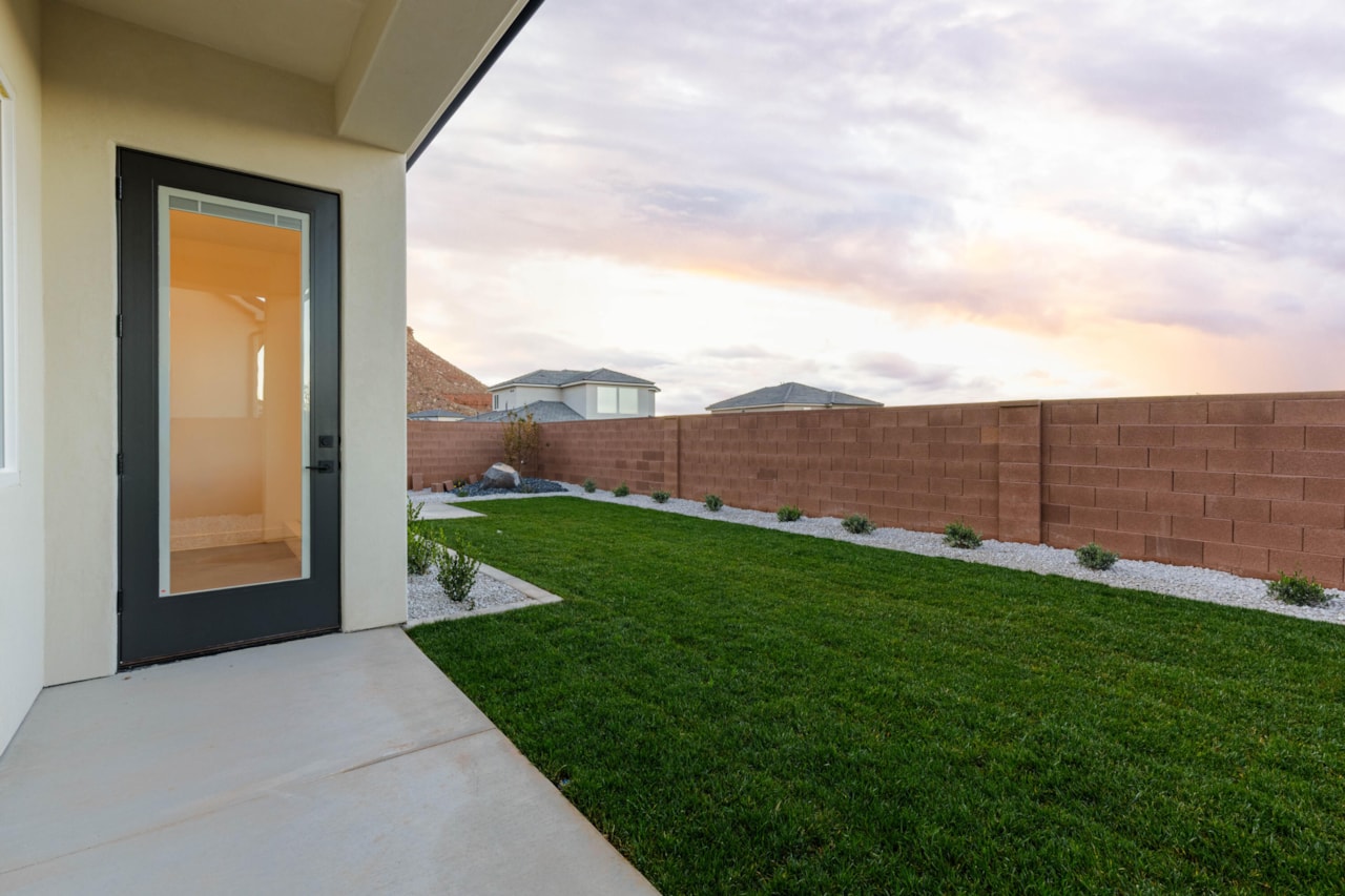 4063 E El Capitan Way St George, UT 84790 home for sale, MLS#25-267263 - Erika Rogers Photo 41