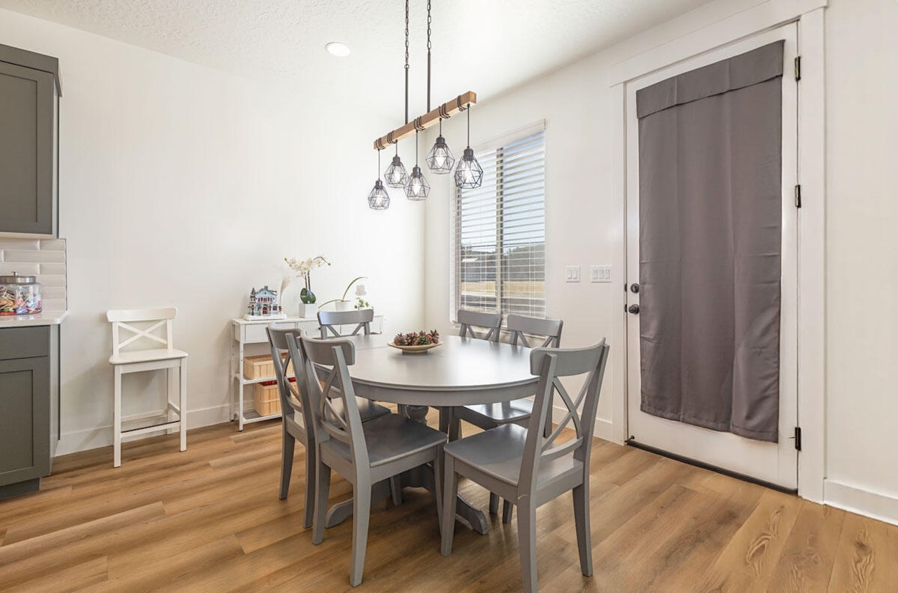 3012 S 3430 ST E St George, UT 84790 home for sale, MLS#25-267273 - Erika Rogers Photo 10