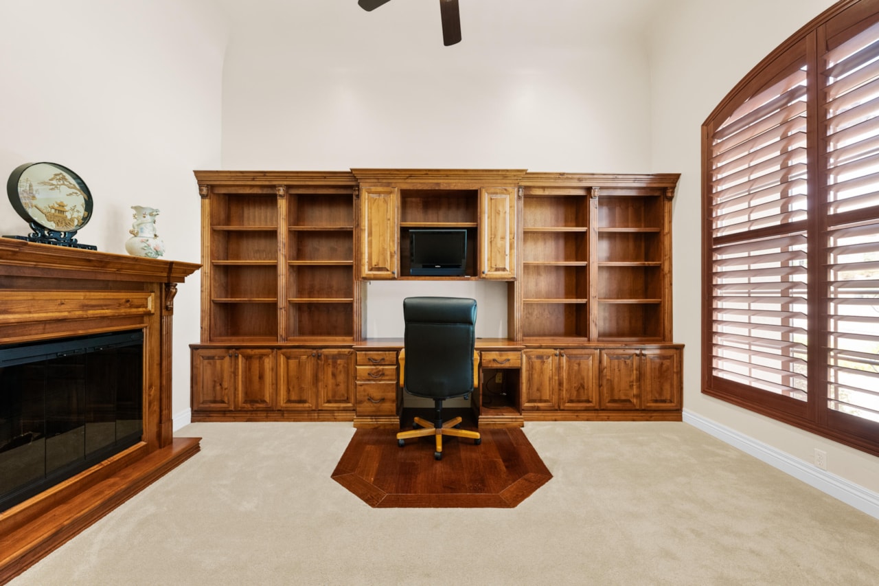 1394 N Boston RD Washington, UT 84780 home for sale, MLS#23-241684 - Erika Rogers Photo 7