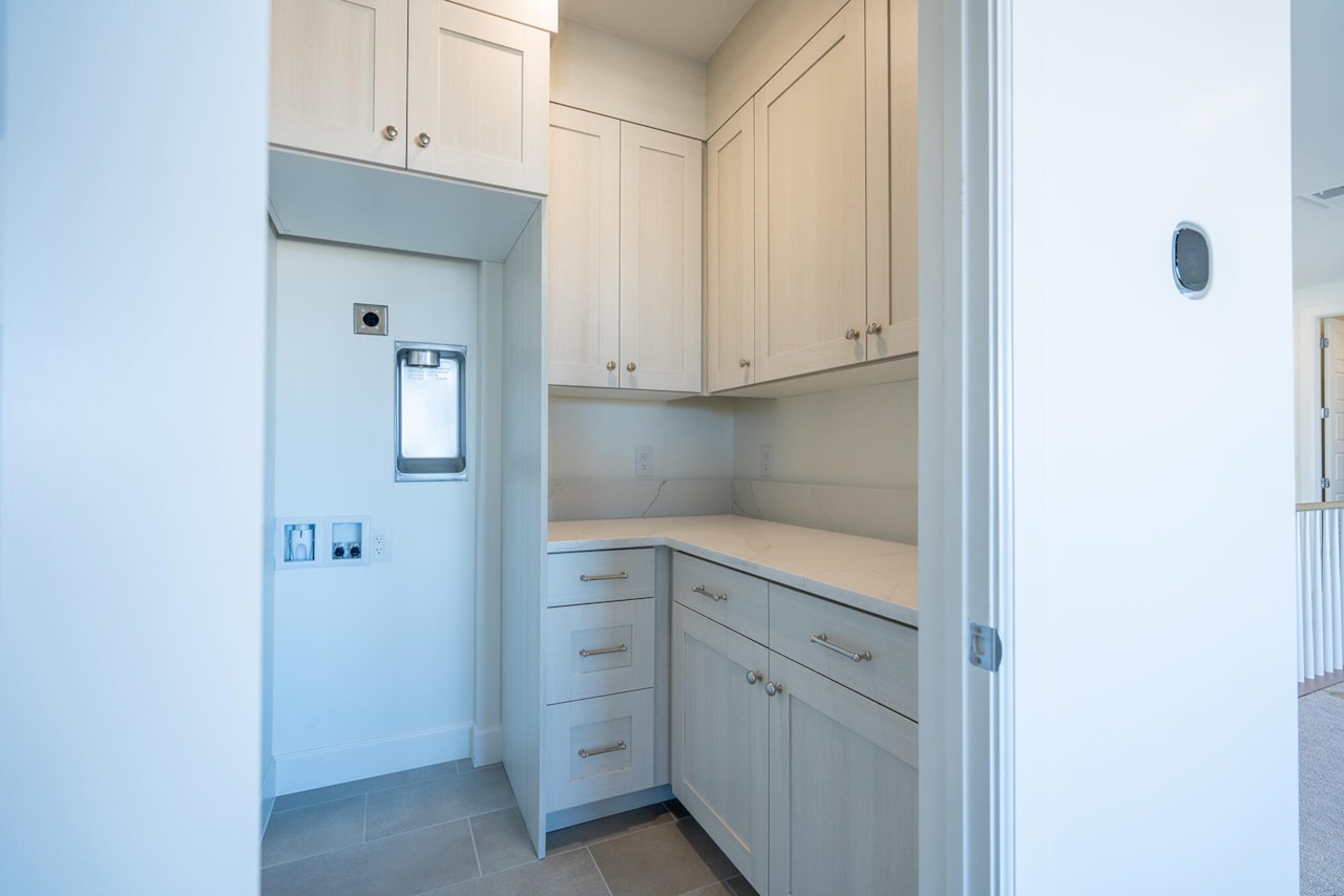 3174 Walnut Canyon DR Washington, UT 84780 home for sale, MLS#25-266109 - Erika Rogers Photo 22